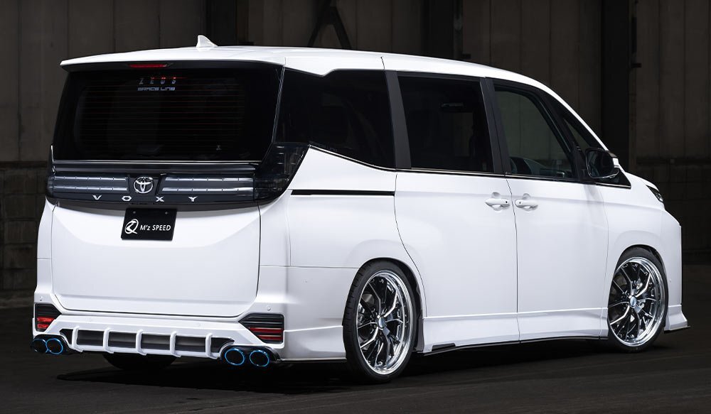 M'z SPEED 4點(diǎn)キット 涂り分け涂裝 (218/BK) AES ヴォクシー ZWR90W ZWR95W R4.1～ ハイブリッドS-Z/S-G ユニバーサルステップ付車除く