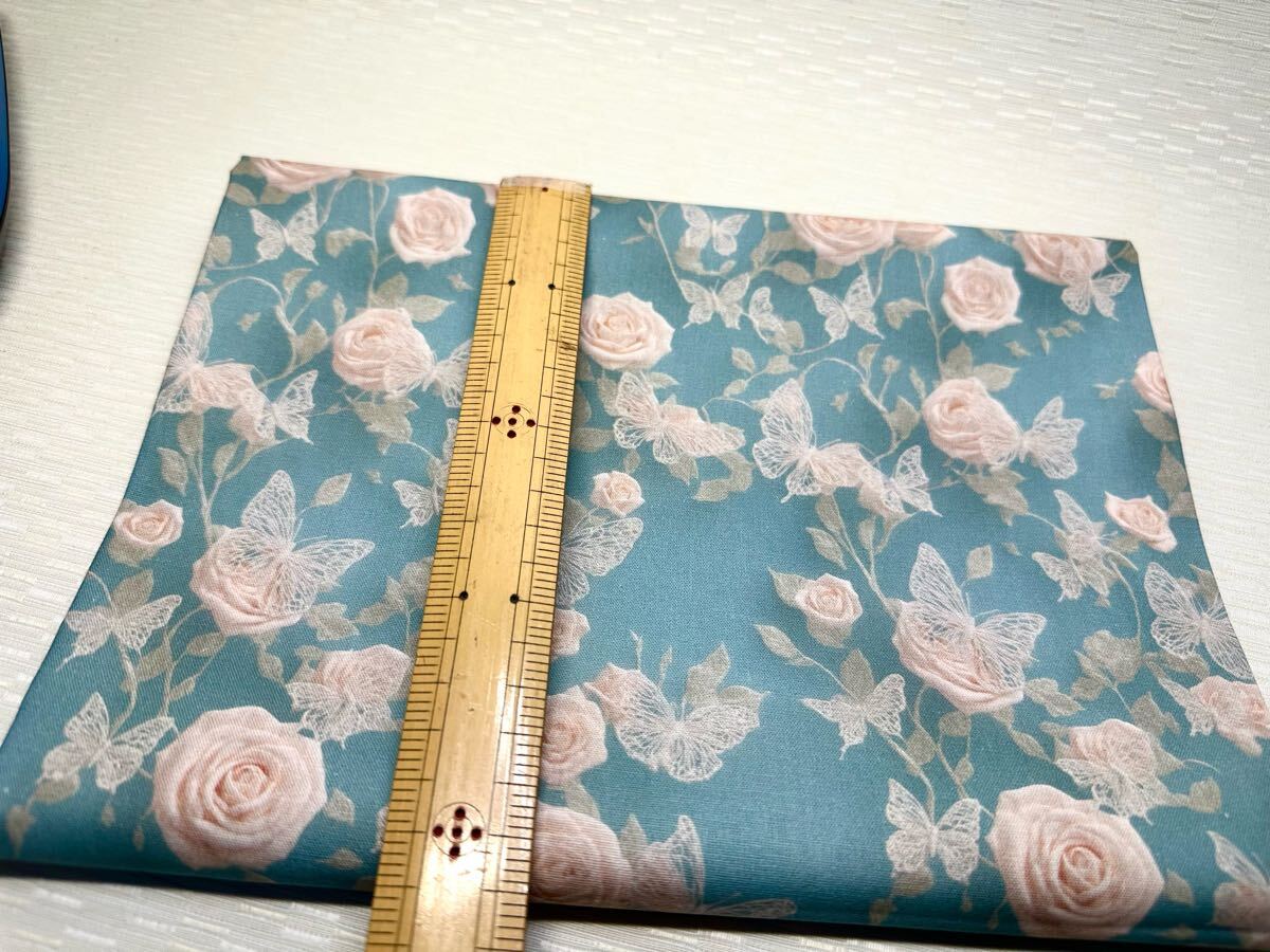 USAシーチング.綿100%生地.幅110cm×50cm.水色地.薔薇.0543・白点印刷ミス少々有_画像3
