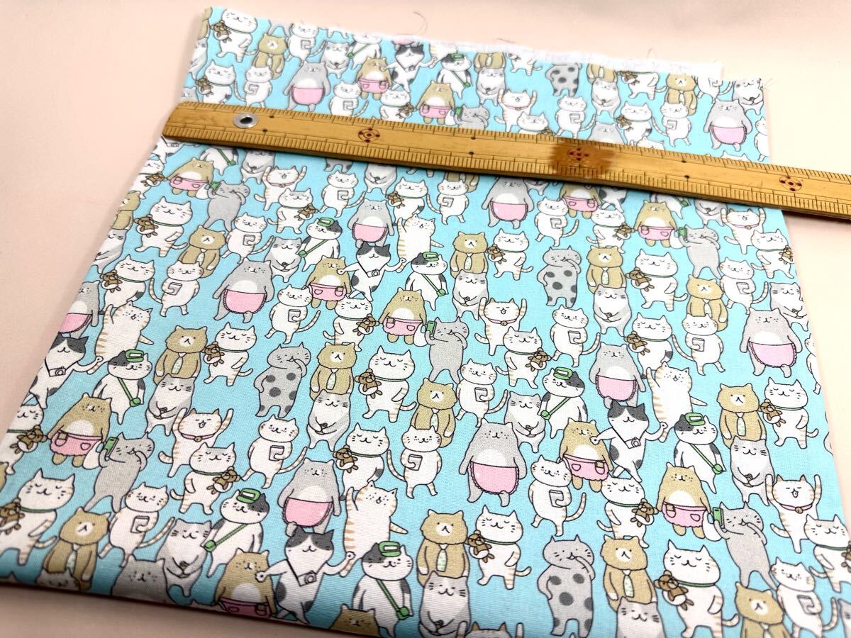 USAシーチング.綿100%生地.幅110cm×50cm.水色地.猫_画像3
