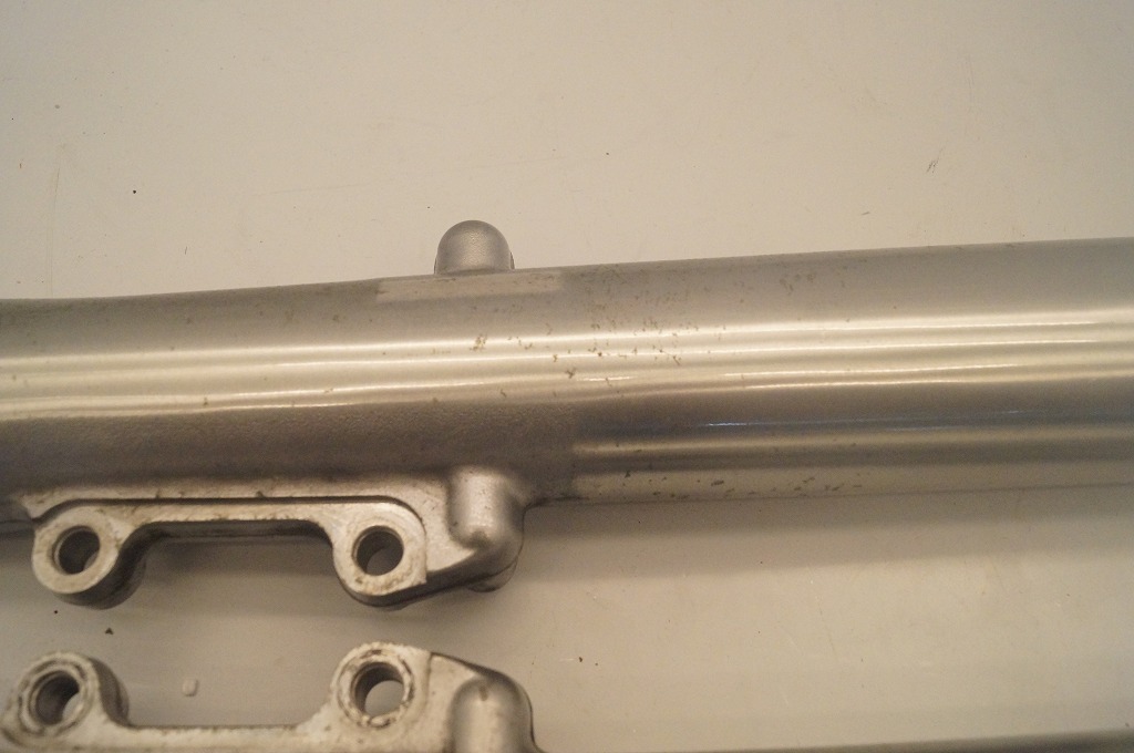 ハーレー FLHX1580 ／ ツーリング 純正 中古 フロントフォークボトムケース 左右 GB53-10 LRの画像6