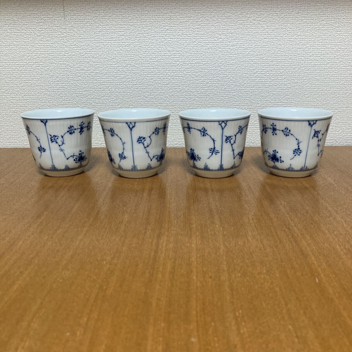 ロイヤルコペンハーゲン　ダブルウォール　カップ　４つ　セット_画像2