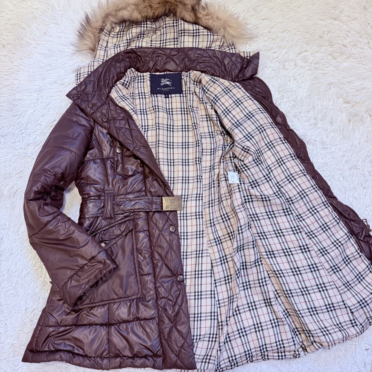 【極希少品】バーバリーロンドン BURBERRY LONDON ダウンコート ベルト付 トレンチコート ノバチェック レディース ワッペン ブラウン M_画像1