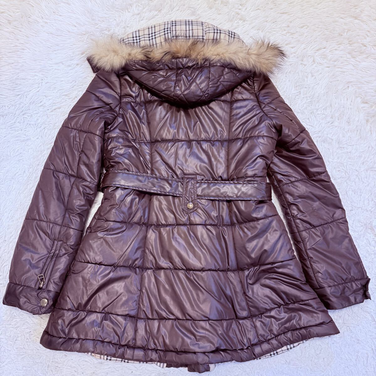 【極希少品】バーバリーロンドン BURBERRY LONDON ダウンコート ベルト付 トレンチコート ノバチェック レディース ワッペン ブラウン M_画像4