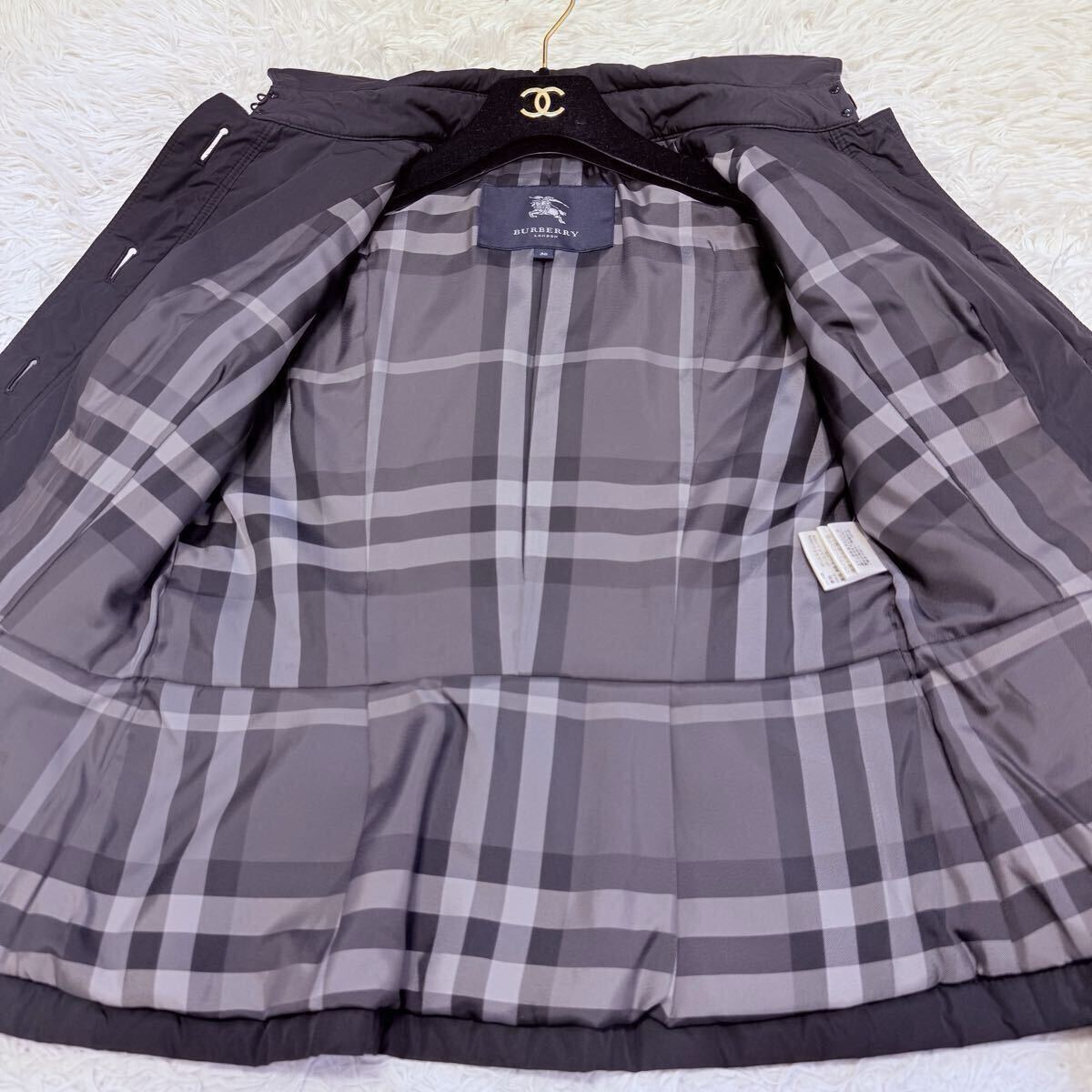 【美品】BURBERRY LONDON バーバリーロンドン ダウンジャケット フレア ノバチェック メガチェック レディース メタルボタン M-L相当_画像3