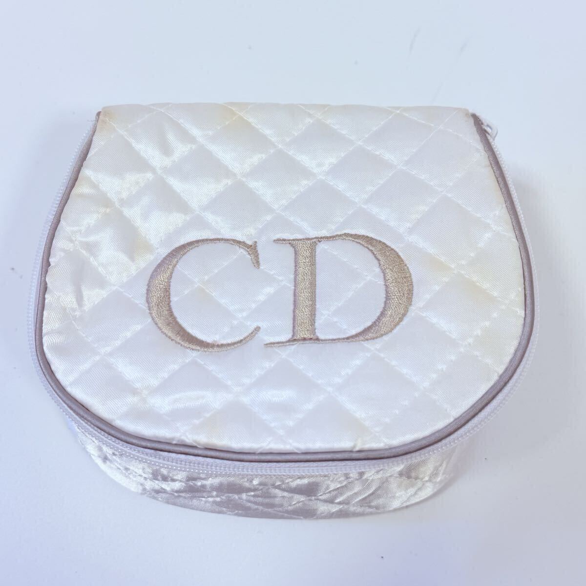 DIOR ディオール 化粧ポーチ 小物入れ CDロゴ 香水瓶モチーフピンバッジ ピンブローチ_画像9
