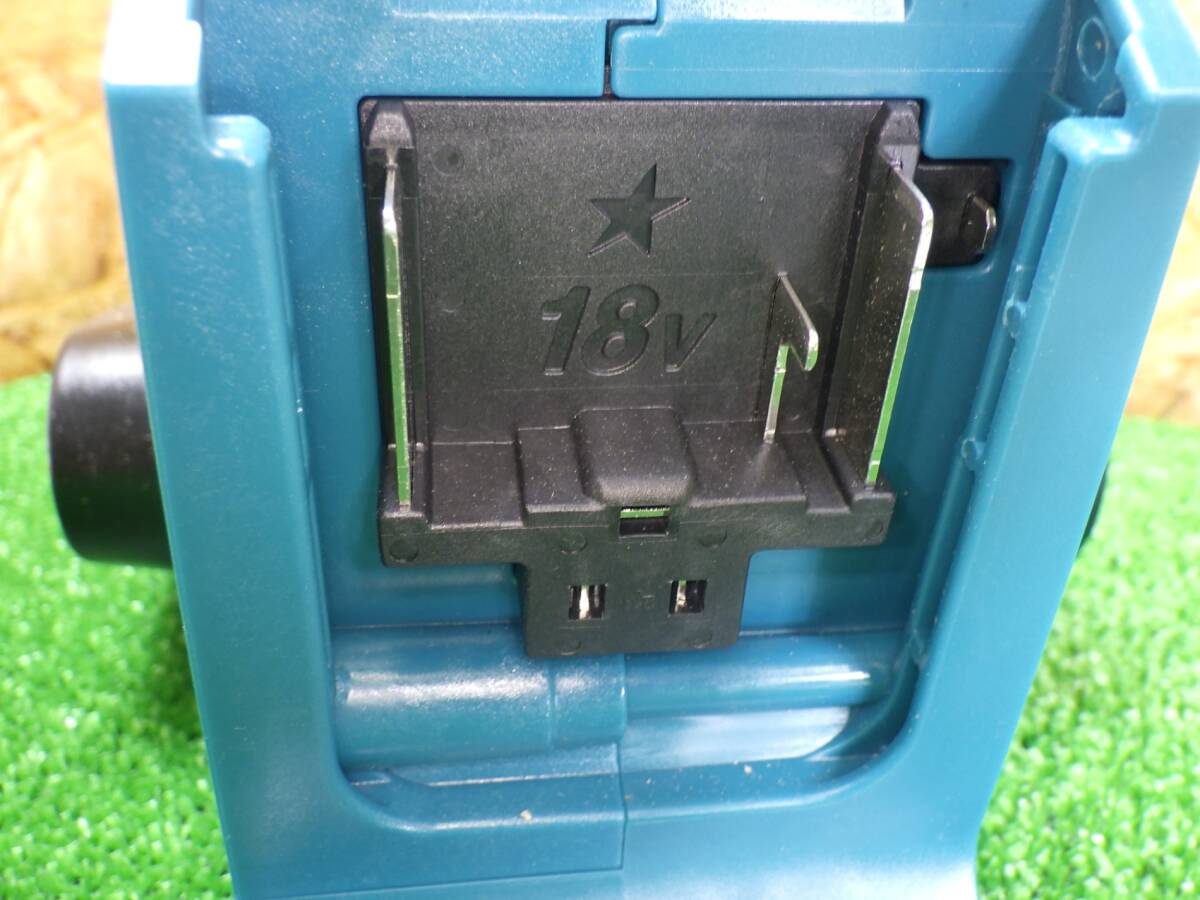 長期保管品★マキタ 82mm 充電式カンナ 18Vタイプ 本体のみ KP180D 工具 電動かんな makita 中古扱い 251017_画像5