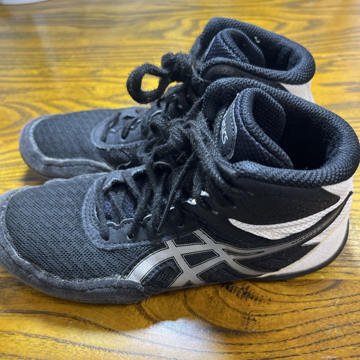 美品 ASICS レスリングシューズ 20㎝_画像2