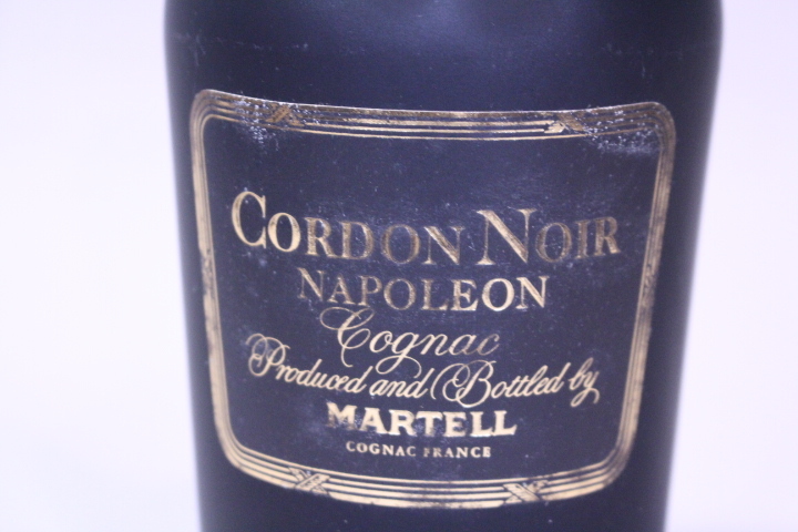p-3490　未開栓古酒　MARTELL マーテル CORDON NOIR コルドンノアール NAPOLEON コニャック ブランデー　700mL _画像3