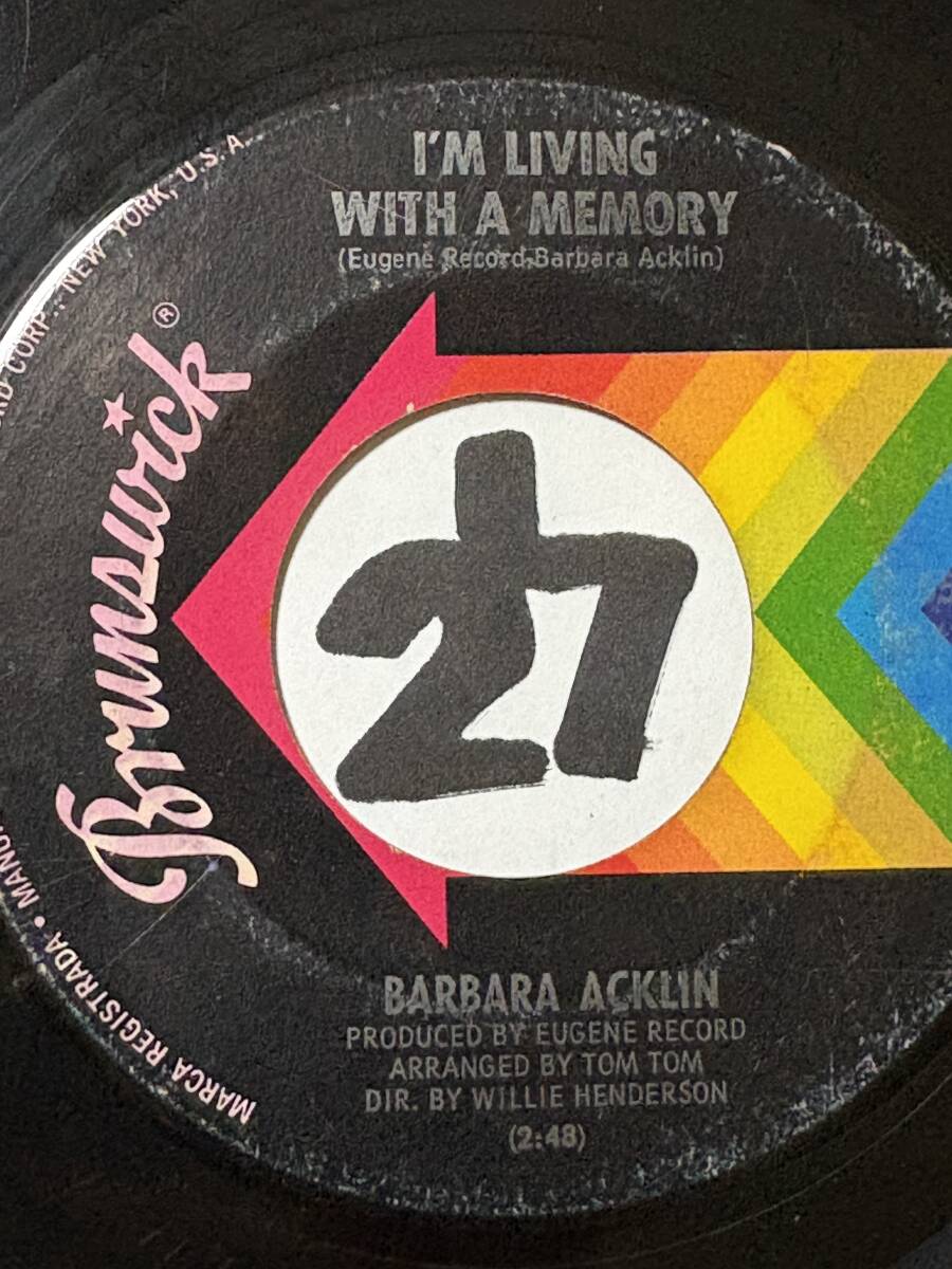 試聴 BARBARA ACKLIN I’M LIVING WITH A MEMORY 両面目立った傷なし TOM TOM 84編曲 1970_画像1