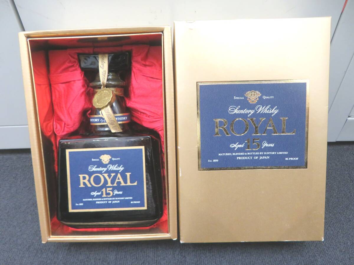 ●○90826 【大阪府内限定配送】 未開栓 サントリー ローヤル SUNTORY ROYAL プレミアム15年 青ラベル 700ml 43％　国産 日本○●_画像1