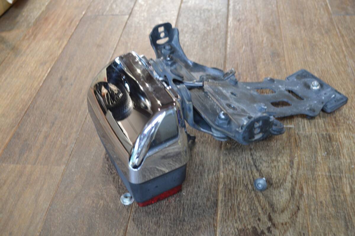 VT400S　純正テールランプ_画像3