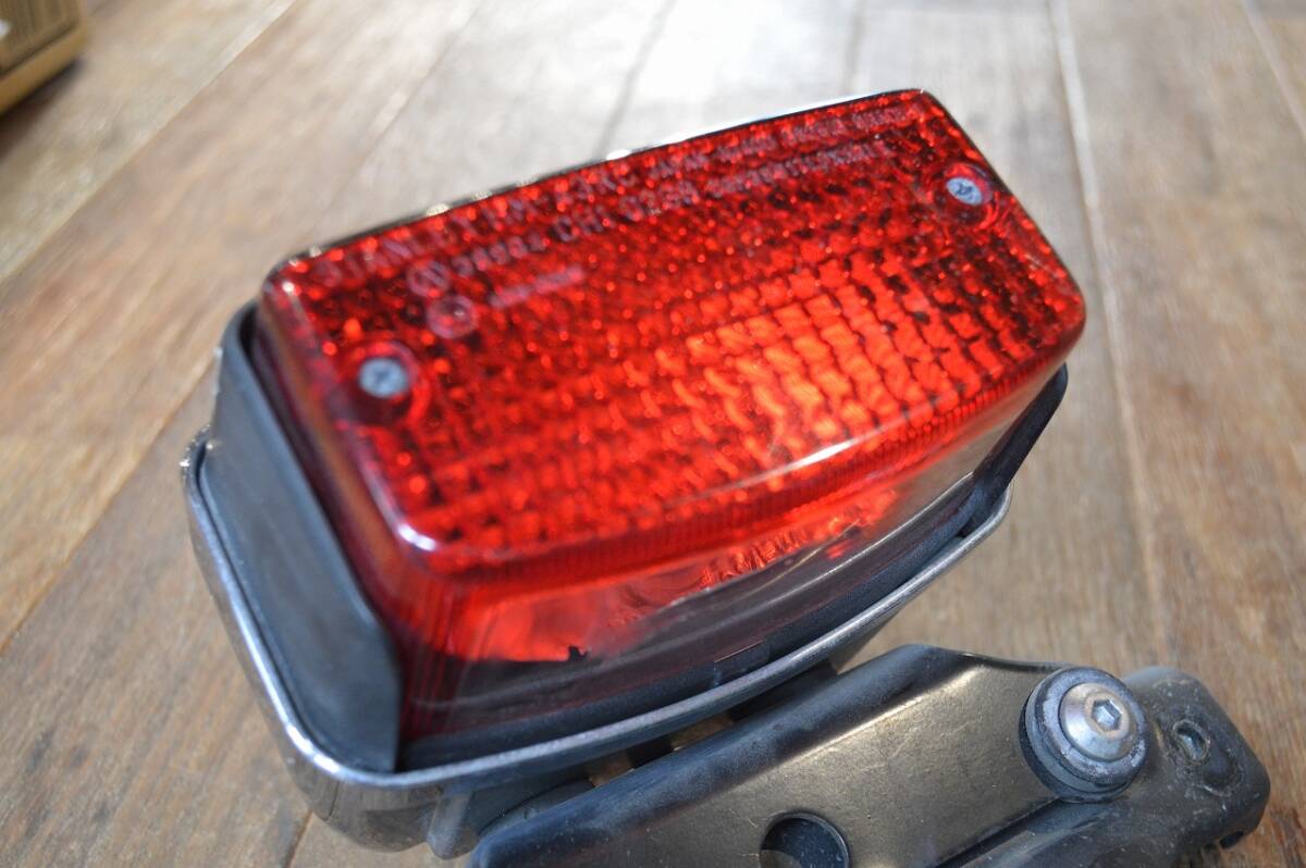 VT400S　純正テールランプ_画像2