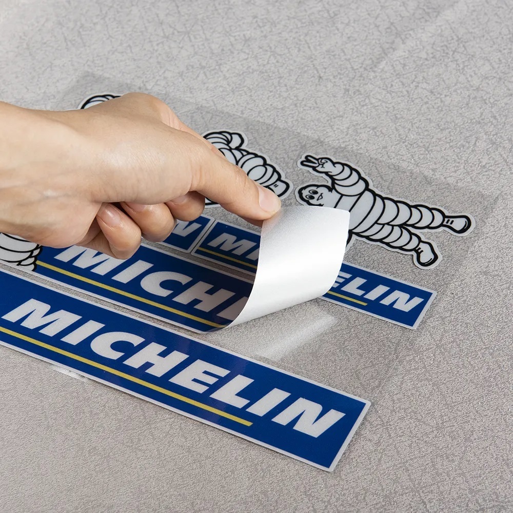 【ゆうパケット送料込】MICHELIN(ミシュラン) ステッカー 横12cm×縦16cm Ver.1　① _画像2