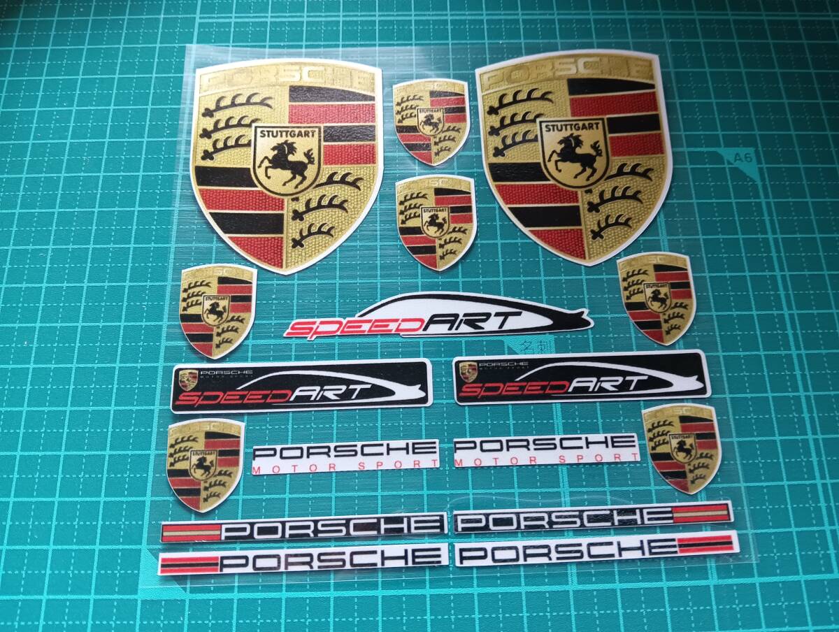【ゆうパケット送料込】PORSCHE(ポルシェ) ステッカー 横13.5cm×縦16cm ①　_画像1