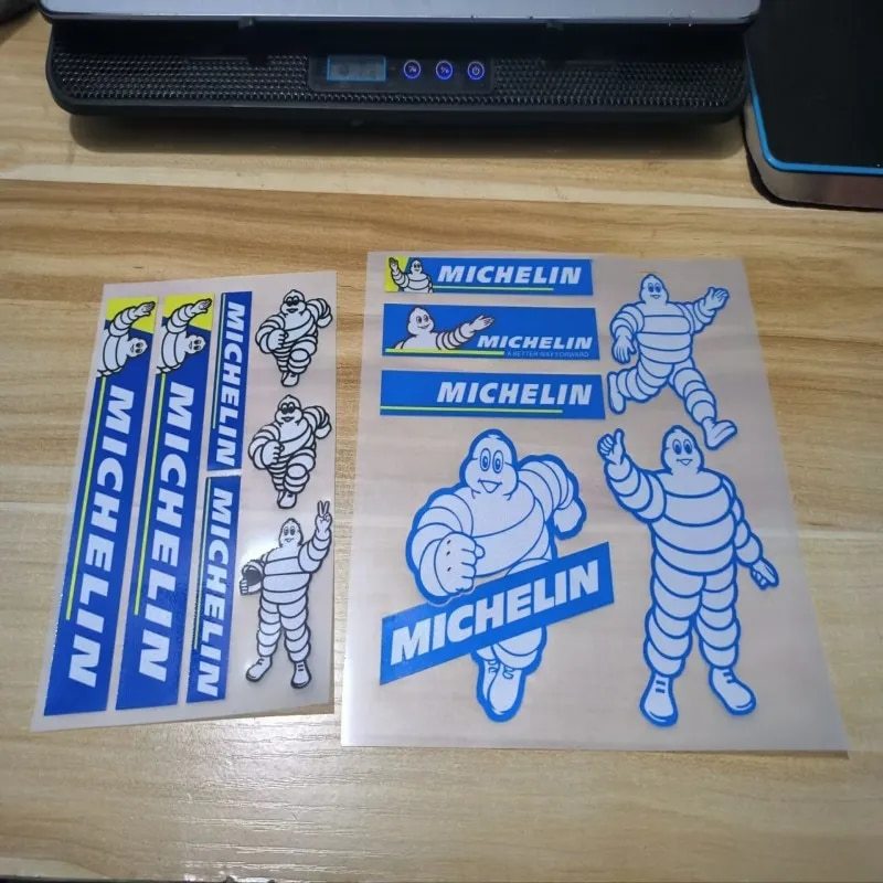 【ゆうパケット送料込】MICHELIN(ミシュラン) ステッカー 横12cm×縦16cm Ver.1　① _画像3