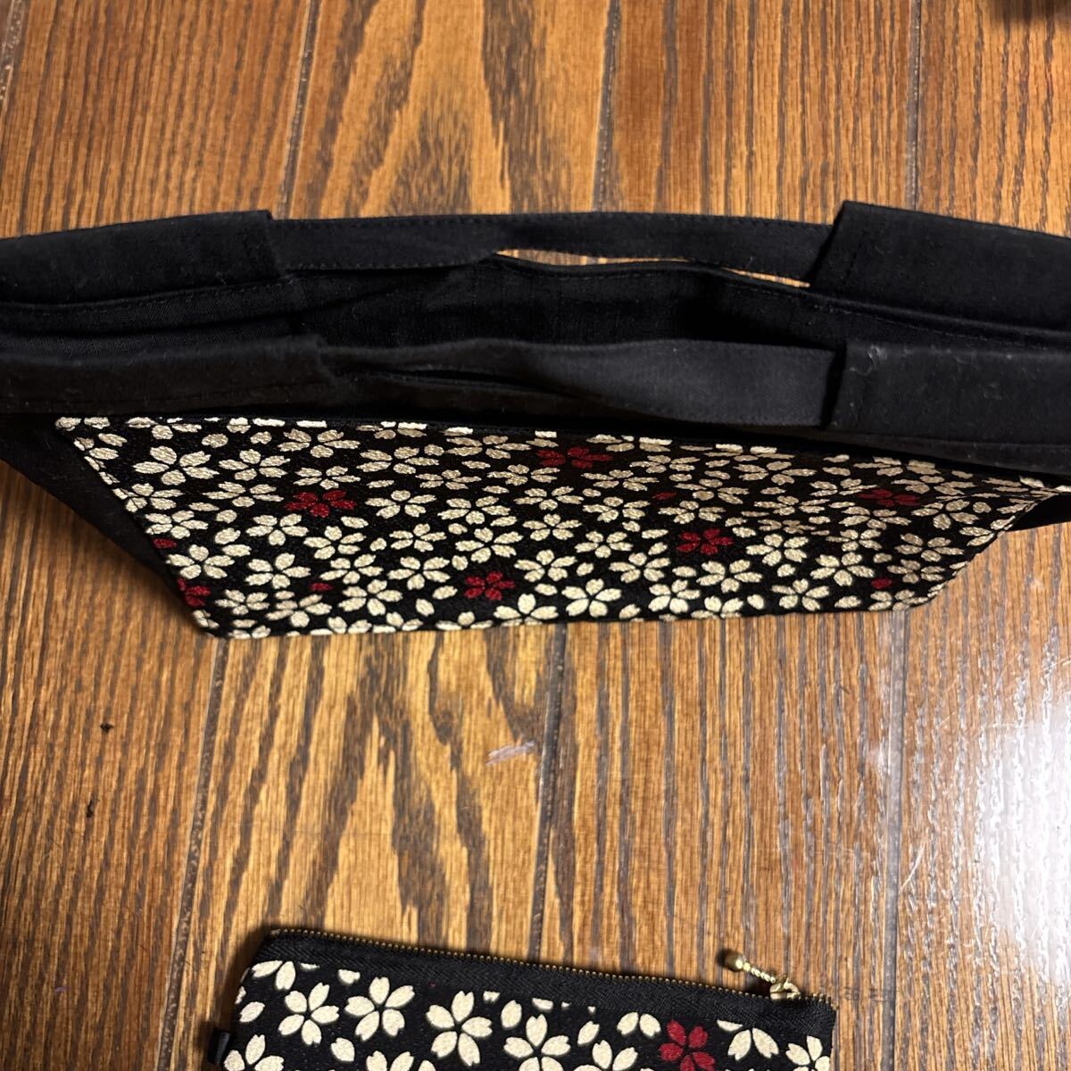 花柄刺繍ポーチセット　ハンドメイド_画像3