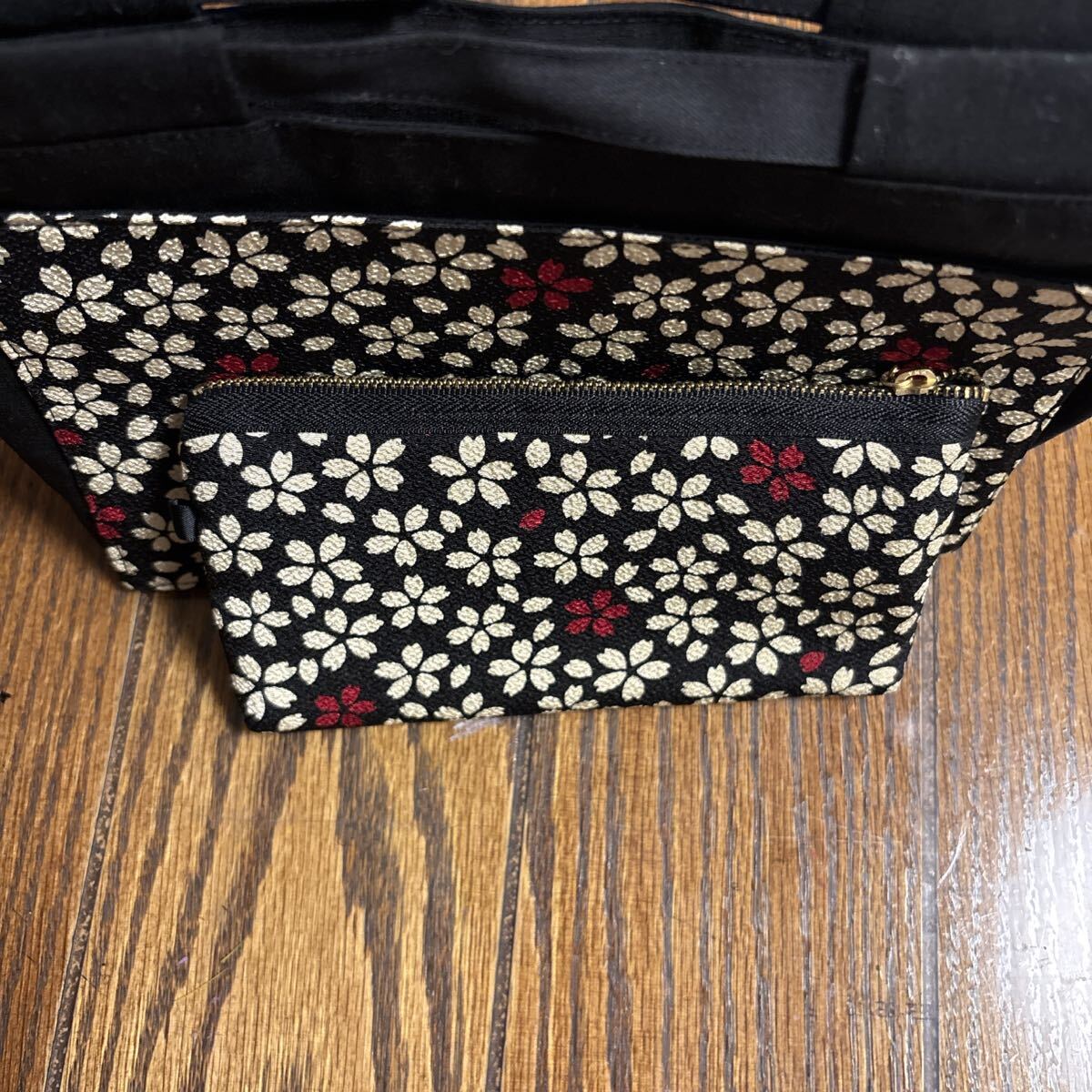 花柄刺繍ポーチセット　ハンドメイド_画像4