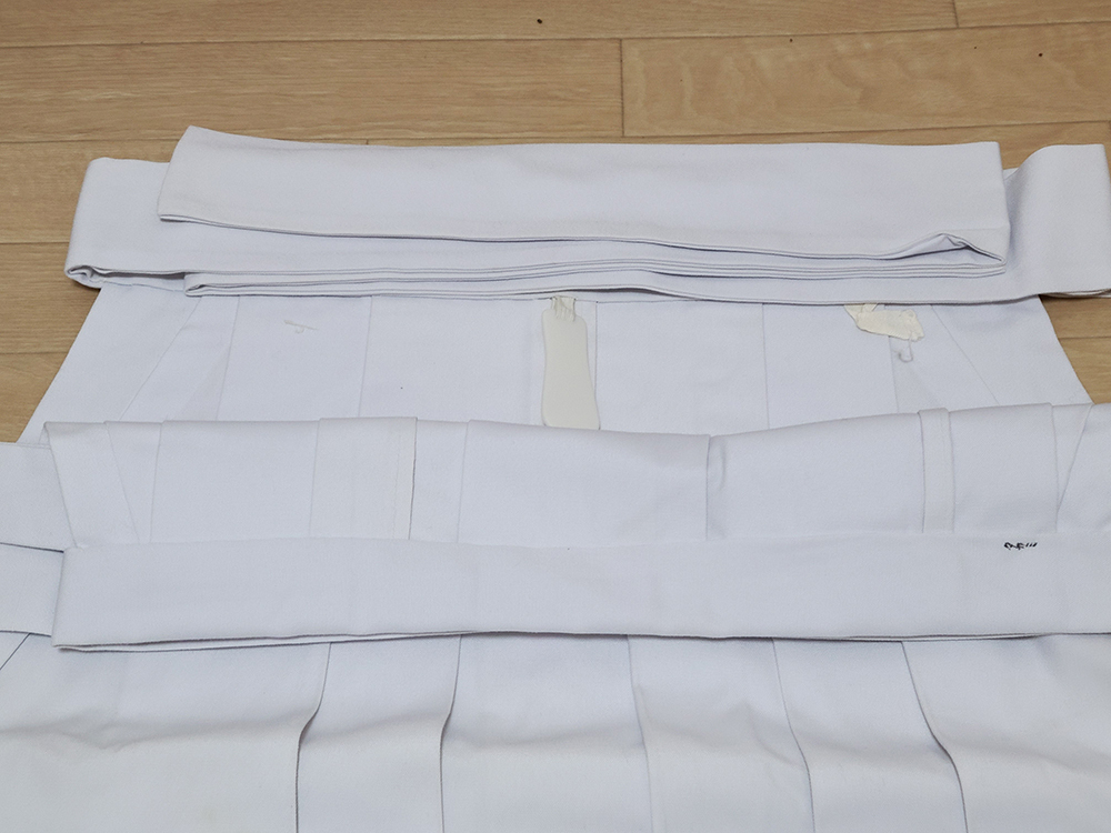 (22) белый hakama одноцветный hakama белый цвет .. храм . буддизм предметы для домашнего буддийского алтаря закон ... оборудование пачка