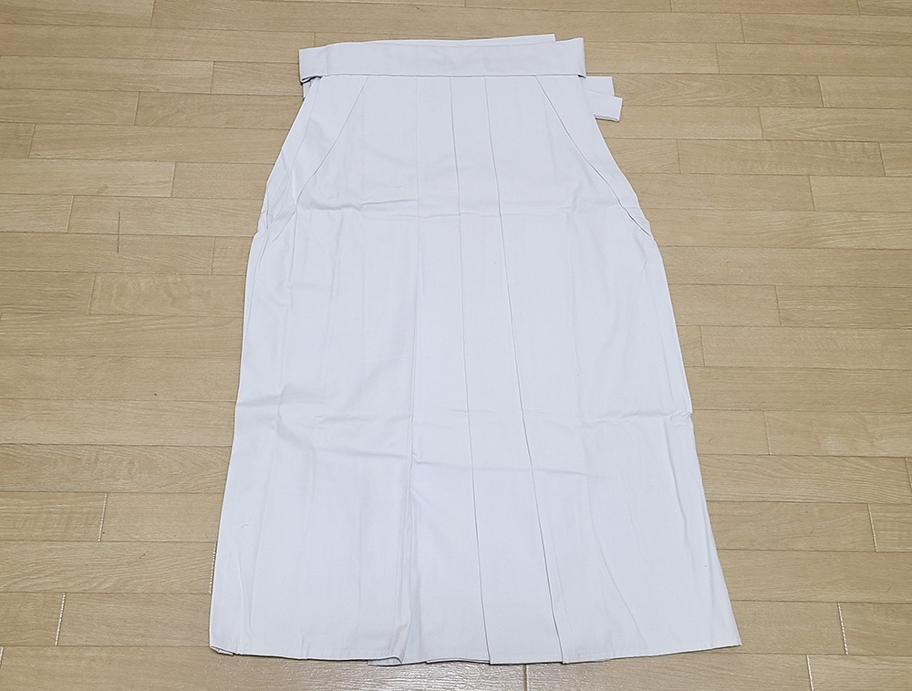 (22) белый hakama одноцветный hakama белый цвет .. храм . буддизм предметы для домашнего буддийского алтаря закон ... оборудование пачка  (22) белый hakama одноцветный hakama белый цвет .. храм . буддизм предметы для домашнего буддийского алтаря закон ... оборудование пачка