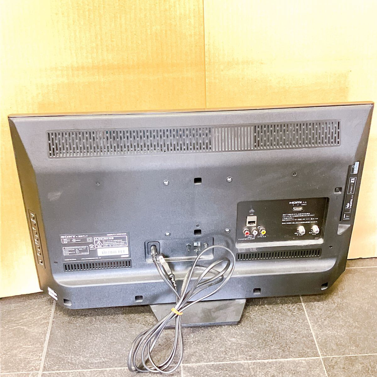 10SC094【動作品】SONY ソニー BRAVIA 液晶テレビ KJ-24W450E 2021年製 リモコン付き 家電 テレビ 現状品 _画像4
