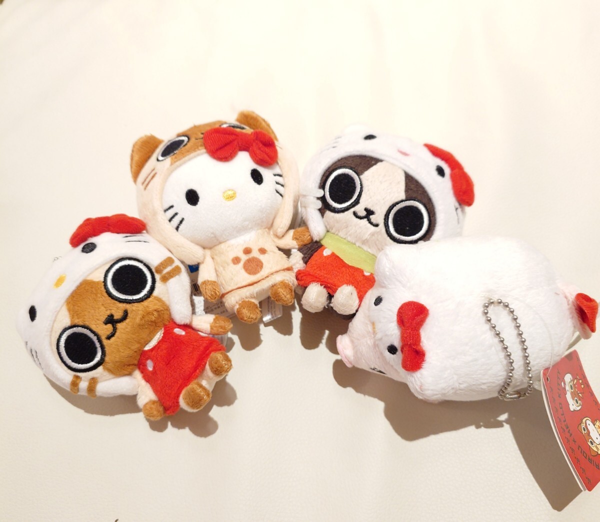 2011年物レア コラボ サンリオ 市販品 モンハン キティちゃん ぬいぐるみマスコット Hello Kitty 約縦11cm 4種類セットの画像1