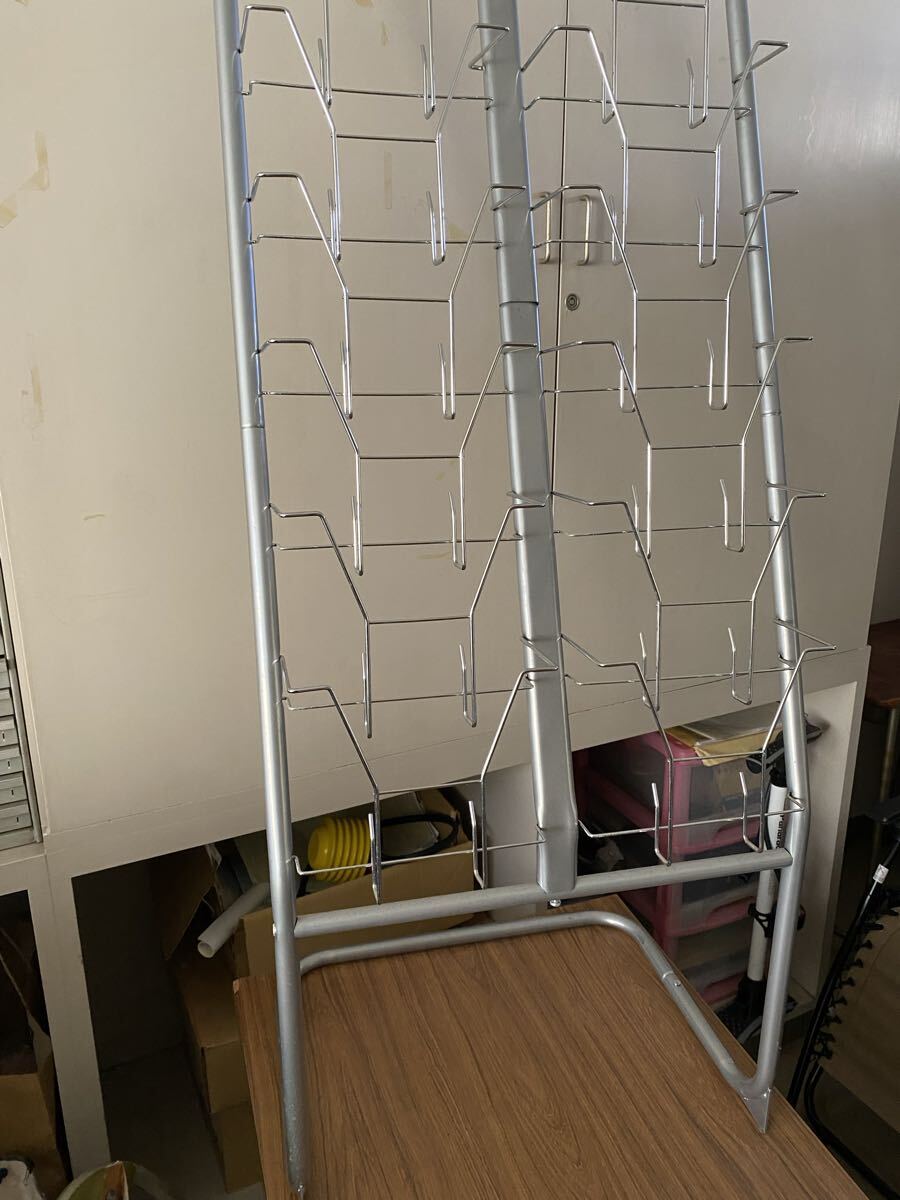 【中古美品】「スチール製マガジンラック（マガジンスタンド）7段×2列」_画像2
