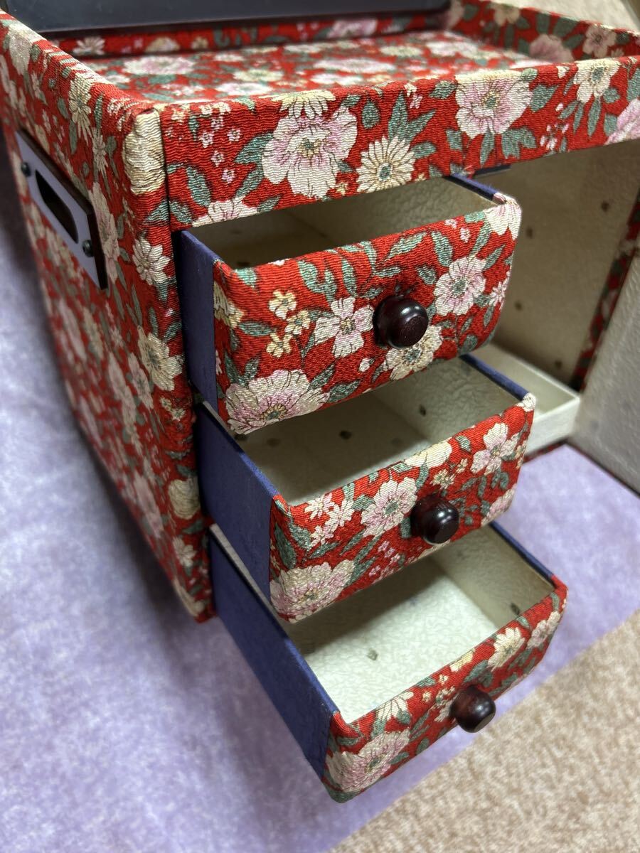 小物入れ 昭和レトロ 木製 引き出し アンティーク　指輪や宝石などの収納箱　遺品整理　保管品　天蓋は鏡付　_画像2