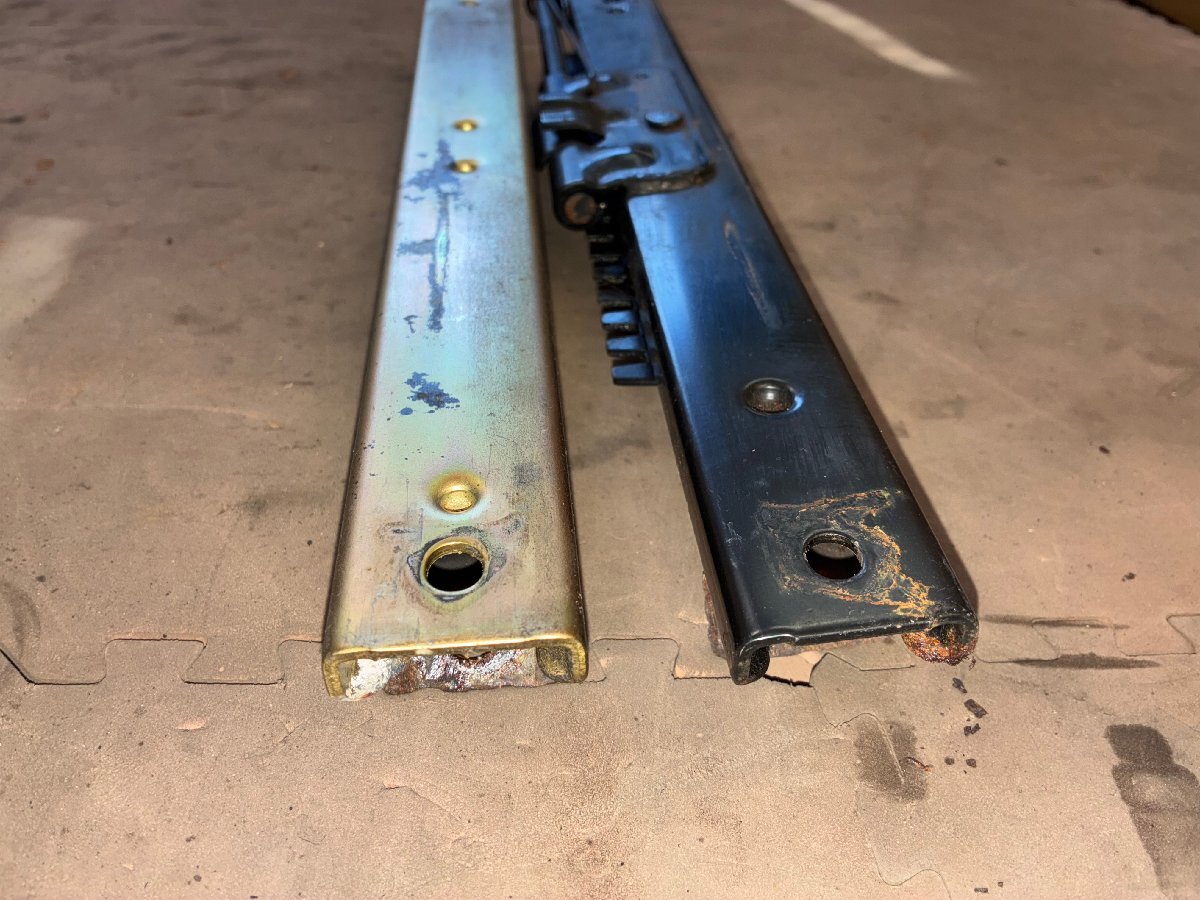 H5年　カプチーノ　EA11R　純正シートレール　助手席　中古品_画像4