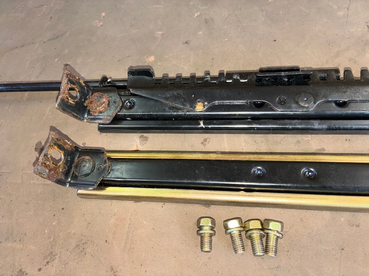 H5年　カプチーノ　EA11R　純正シートレール　助手席　中古品_画像6