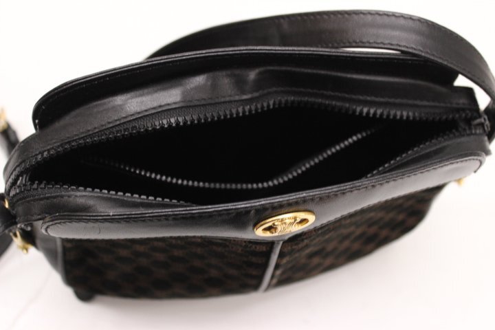 ○CELINE/セリーヌ マカダム スエード ショルダーバッグ ブラック【本物保証出品】ヴィンテージ_画像9