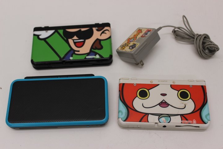 ○任天堂 DS 本體 3臺(tái)まとめて 共通純正充電器1個(gè)付 ジャンク扱い 通電OK Nintendo