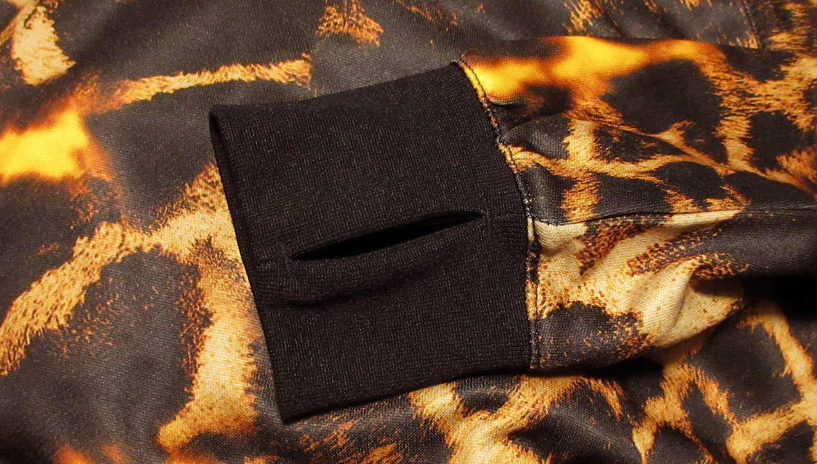 VOLCOM HYDRO RIDING HOODIE プルオーバー パーカ Mサイズ G4152303 ボルコム スキー スノボ_画像4