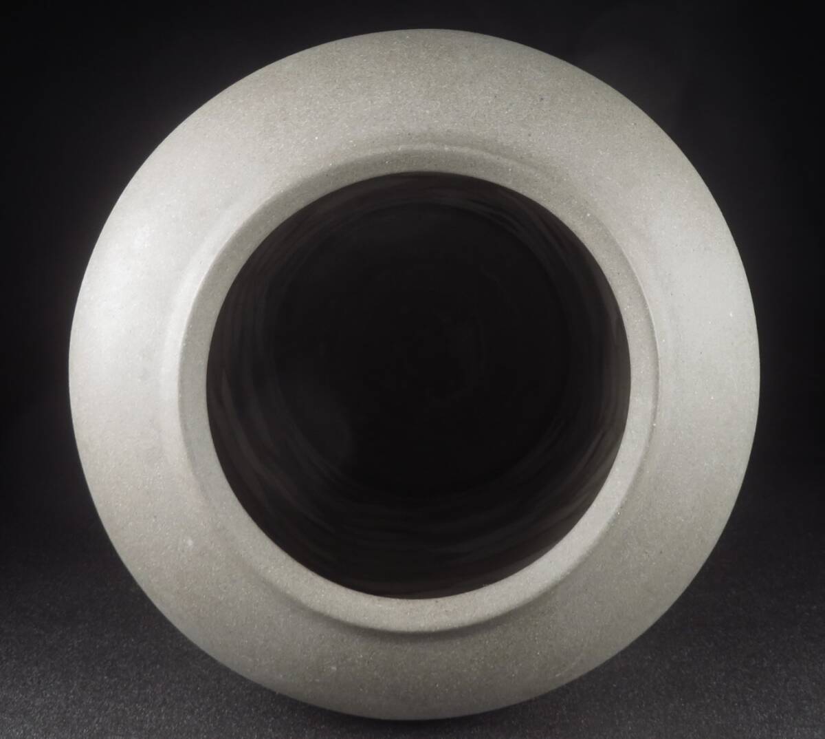 【SAKURAYA】高さ35.5cmの秀逸作品【練上壷/人間国宝 松井康成】壺 花瓶 花器 花入 作家 在銘 共箱 希少品 骨董品 古美術品 大型作品_画像6