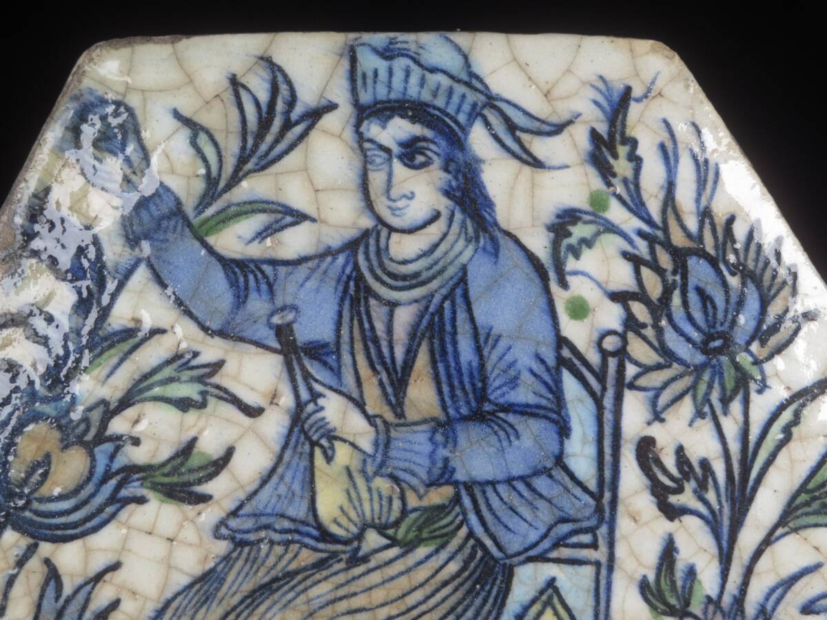 【SAKURAYA】コレクター所蔵品【17世紀〜 ペルシャ古陶 色絵人物文陶板】イスラム陶器 タイル画 西洋美術 時代物 希少品 珍品 全長33.3cm①_画像2