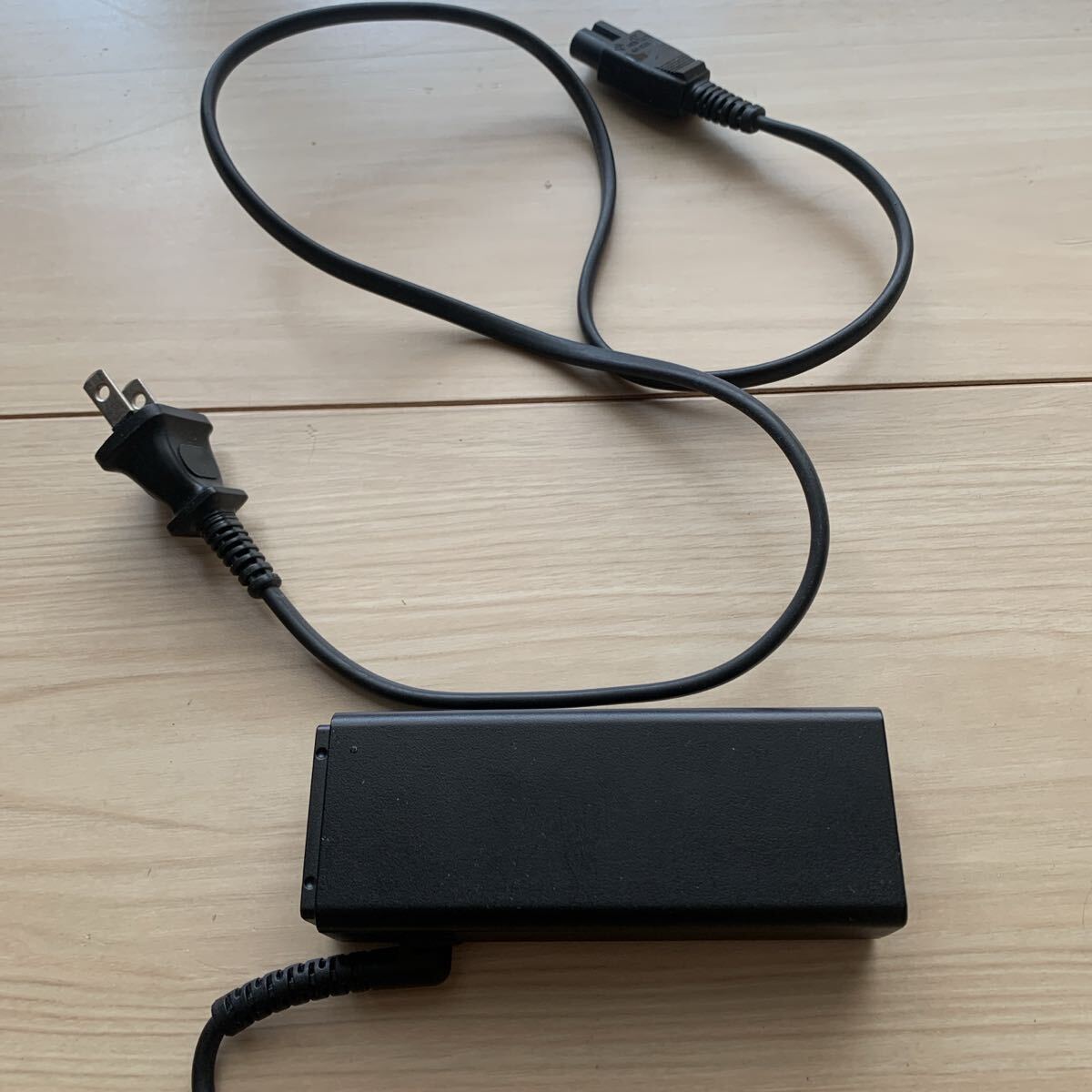 VAIO 純正 ACアダプタ (ADP-50ZH A) 10.5V 3.8A 外徑4.8 內(nèi)徑1.8 