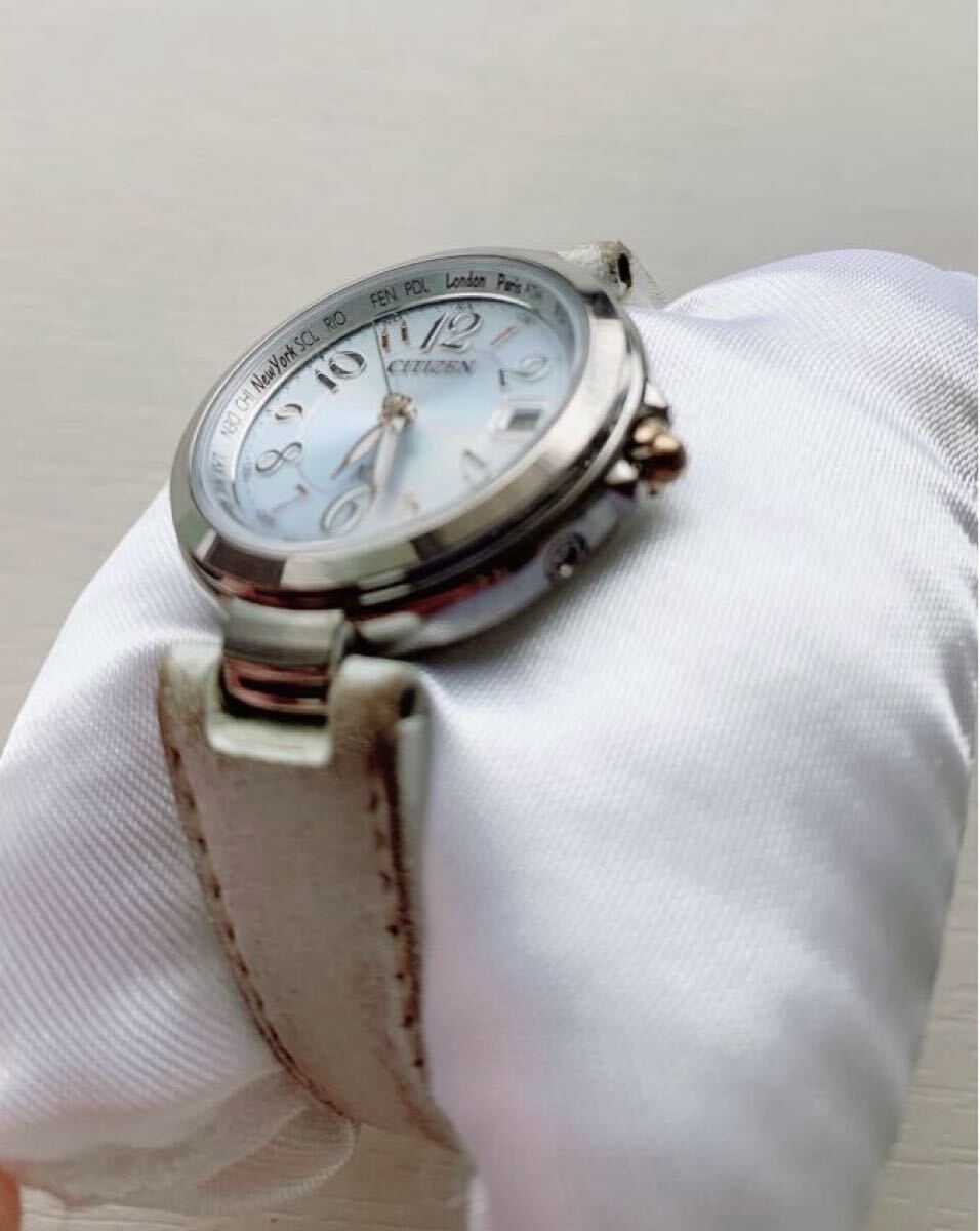 【美品・稼働品】CITIZEN シチズン XC H240-T019072 レディース腕時計 ソーラー エコドライブ 電波時計 ブルー×シルバー_画像3