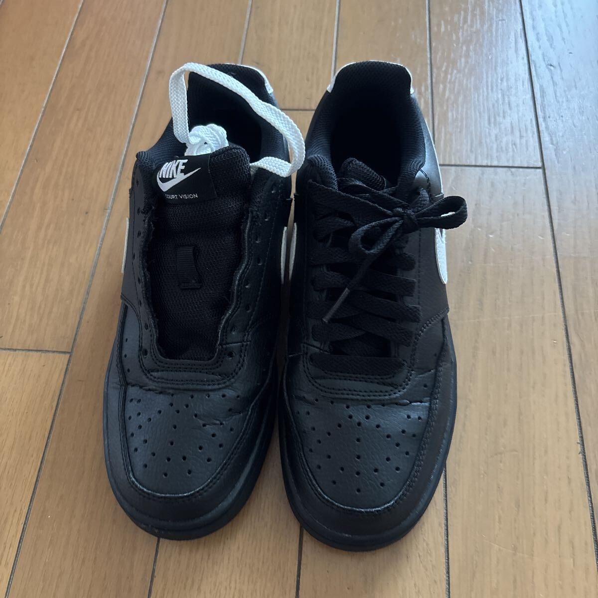 ナイキ NIKE スニーカー　24.5 ブラック　美品　_画像1