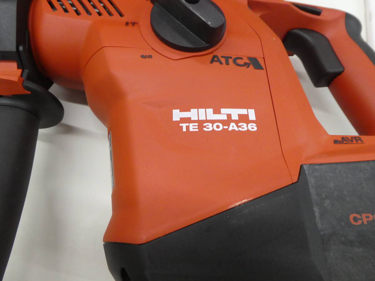 ☆ HILTI ヒルティ 充電式ロータリーハンマードリル TE30-A36 バッテリー2個付き 動作品 1円スタート ☆_画像3