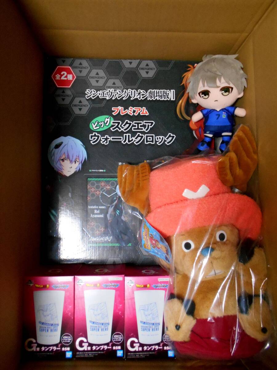 ① 130サイズ 大量 まとめ アニメ ゲーム コミック グッズ 雑貨 セット 缶バッジ 紙類 アクリルスタンド アクスタ アクキー キーホルダー_画像7