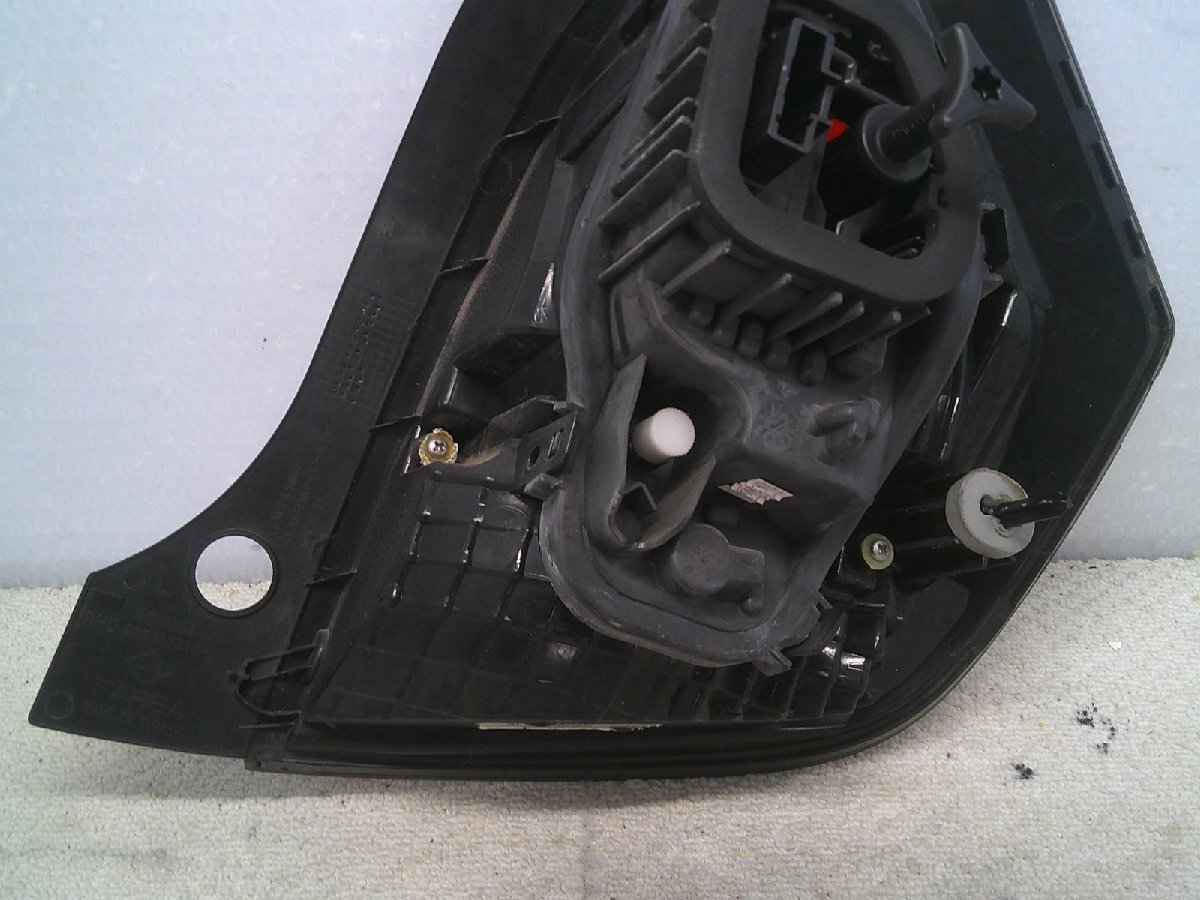  б/у Renault Twingo оригинальный левый задний фонарь задний фонарь 265553210R ( полки 6375-D305)