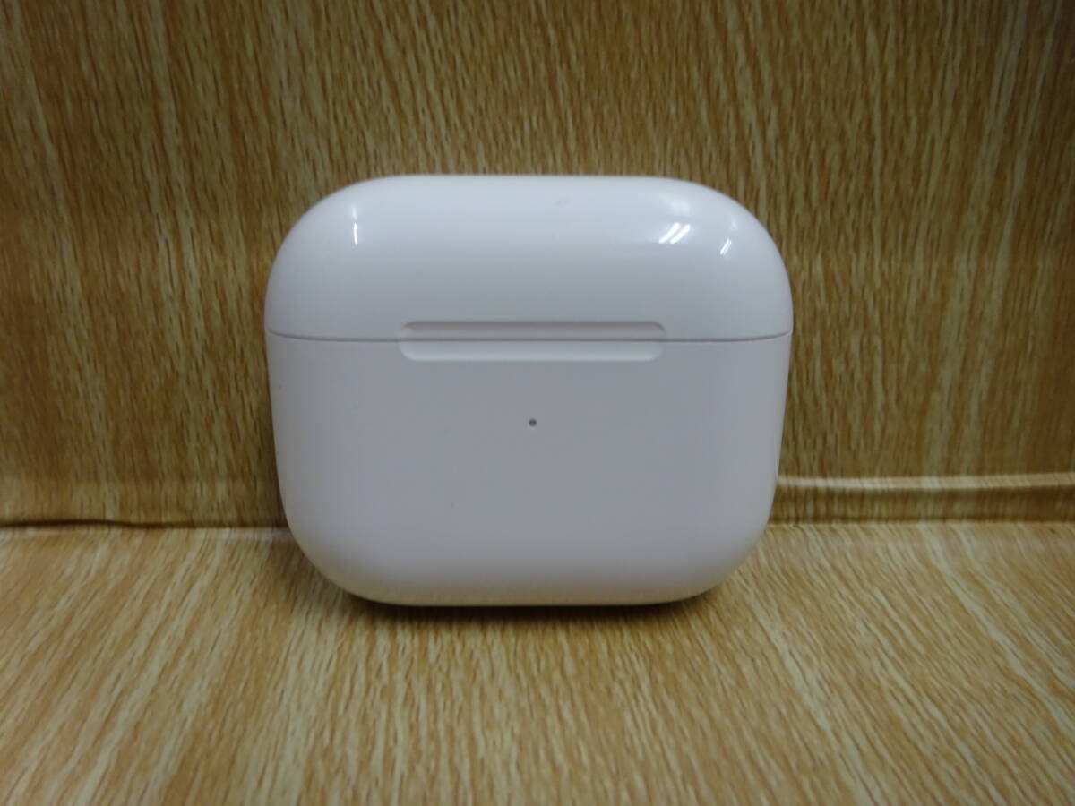 （MM-794）Apple Airpods エアポッズ エアポッツ 第3世代/A2564・A2565・A2566 ワイヤレスイヤホン 中古_画像1