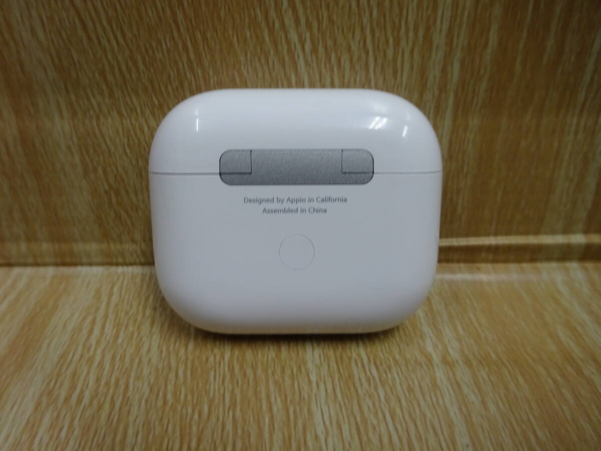 （MM-794）Apple Airpods エアポッズ エアポッツ 第3世代/A2564・A2565・A2566 ワイヤレスイヤホン 中古_画像2