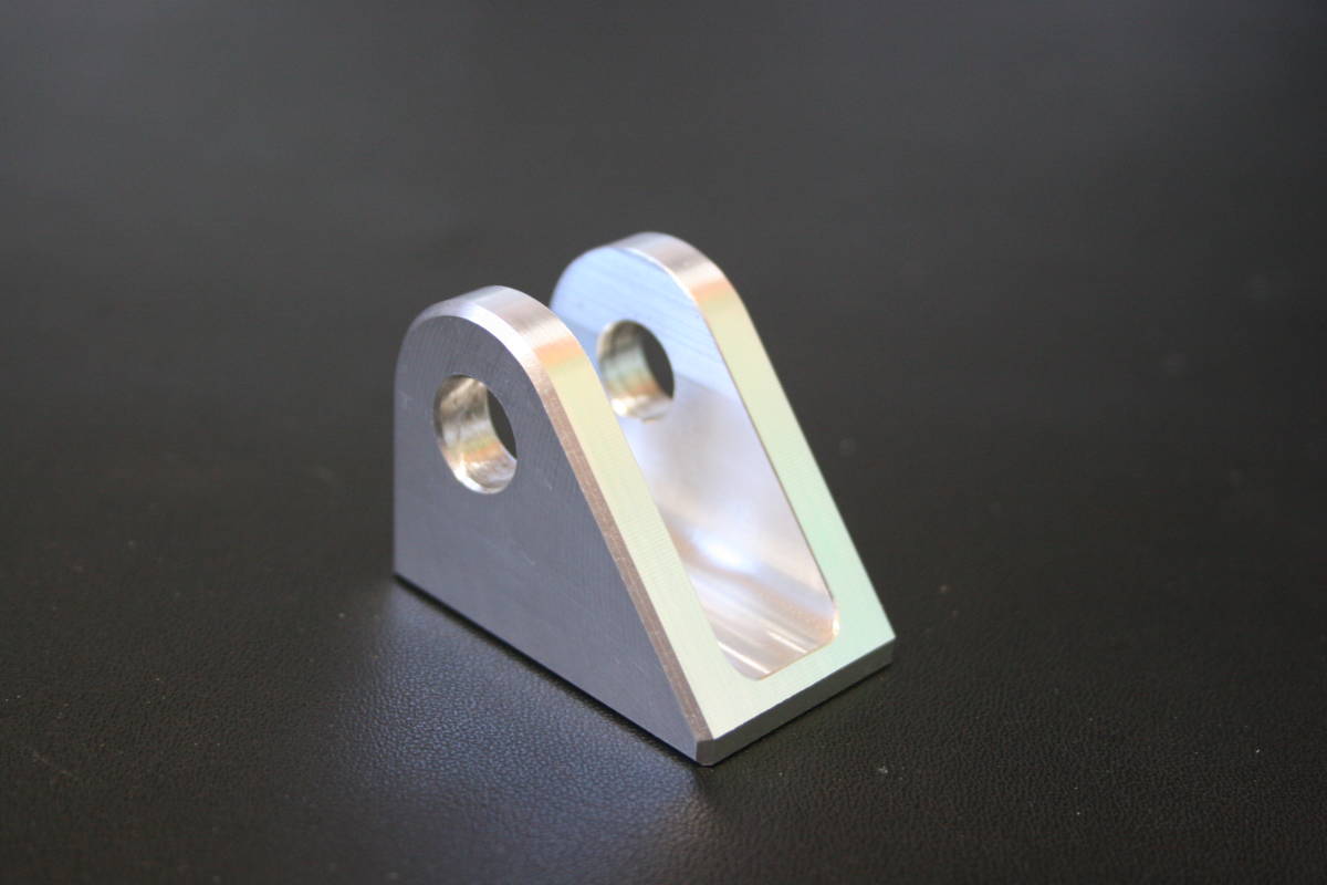 Φ10穴　アルミトルクロッド受け　CB750F,CB900F,CB1100F,GPZ900R,GSX1100S,Z750,Z900,Z1000他_画像1