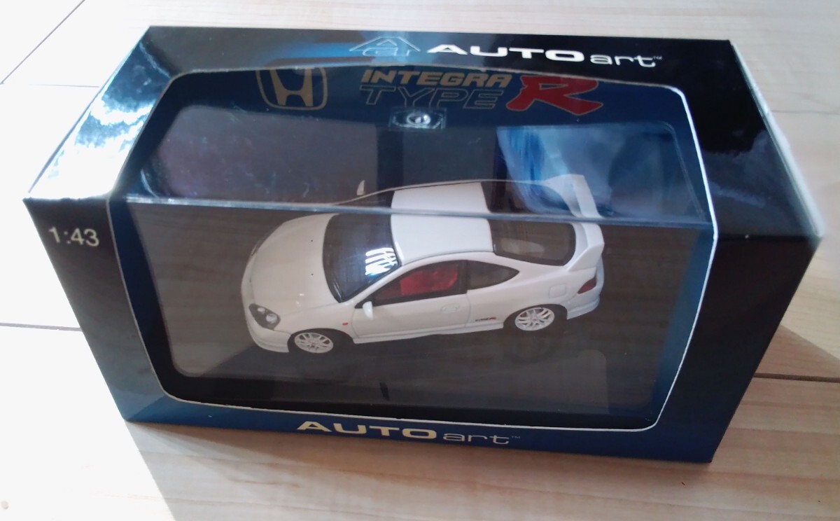 インテグラタイプR　オートアート　1/43　ホワイト　Honda　ミニカー　DC5型　ホンダ_画像2