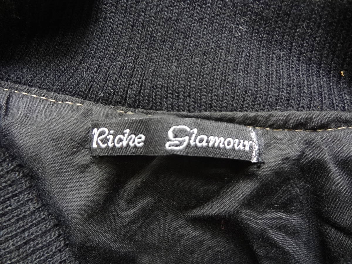 送料無料 リッチーグラマー Riche Glamour ゼノン製 レディース 黒Xベージュ色 袖は合成皮革素材 スタジアムジャンパー スタジャン M_画像2