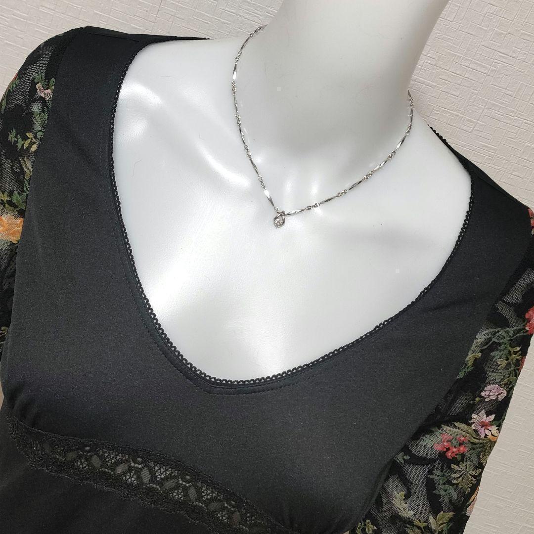 FLOWER CIRCLE フラワーサークル 深Vネック 胸下切替 花柄シアースリーブカットソー 異素材MIX ブラック フリーサイズ ストレッチ_画像4
