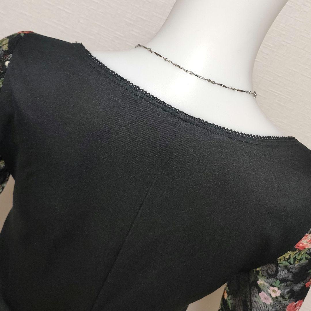 FLOWER CIRCLE フラワーサークル 深Vネック 胸下切替 花柄シアースリーブカットソー 異素材MIX ブラック フリーサイズ ストレッチ_画像5
