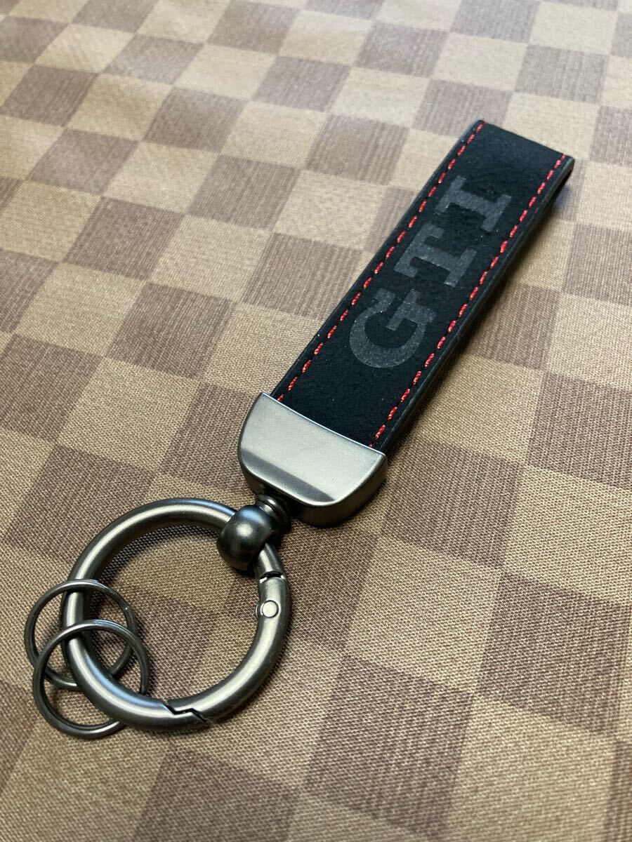 VW フォルクスワーゲン Volkswagen キーホルダー キーリング カラビナ GTI ブラック ゴルフ ポロ スエードレザー おしゃれ アクセサリー_画像1