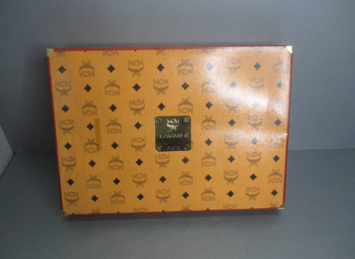 未使用★MCM★エムシーエム フェイスタオル 計3枚セット_画像6