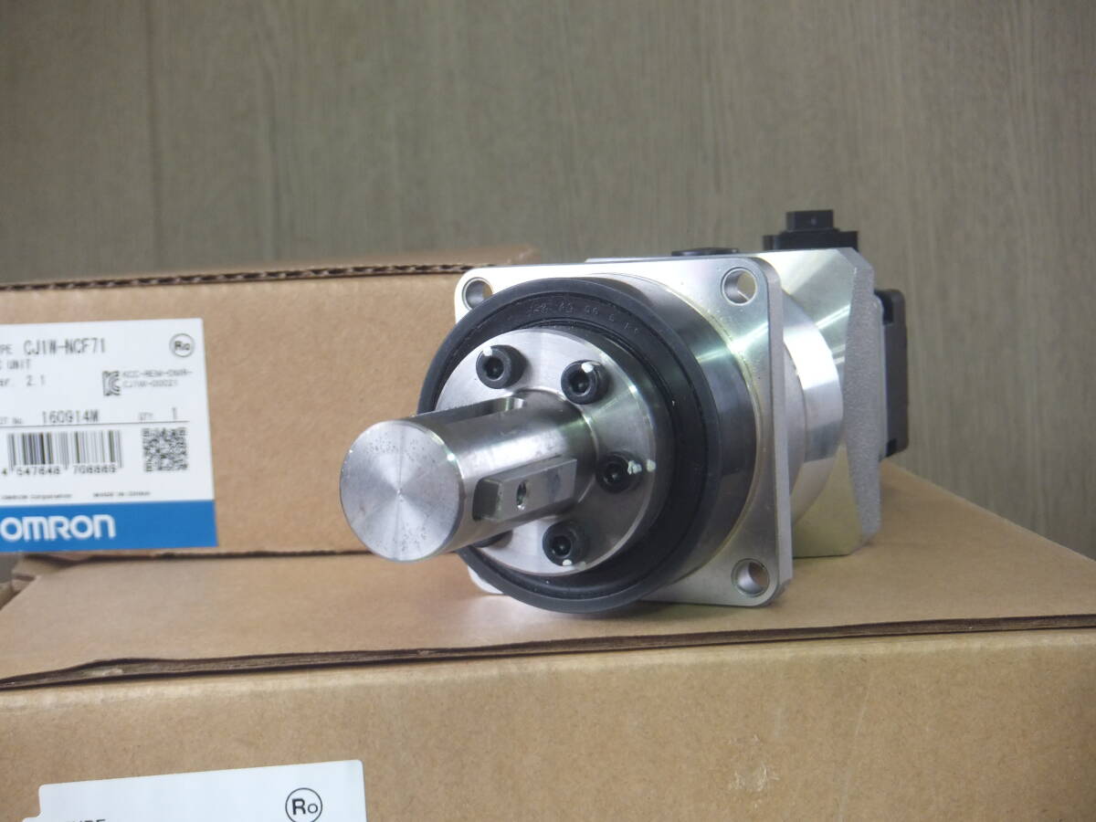 サーボドライバ、ユニットOMRONオムロンCJ1W-NCF71 R88D-KN01H-ML2 R88M-K05030T セット品_画像9